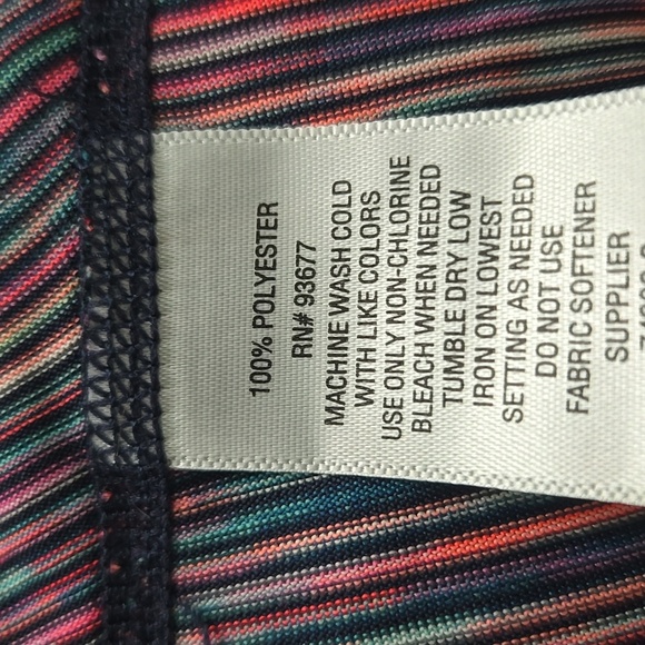 Xersion Women's V-Neck Short Sleeve Polyester Semi Fit Short Sleeve Size XL - Picture 8 of 8